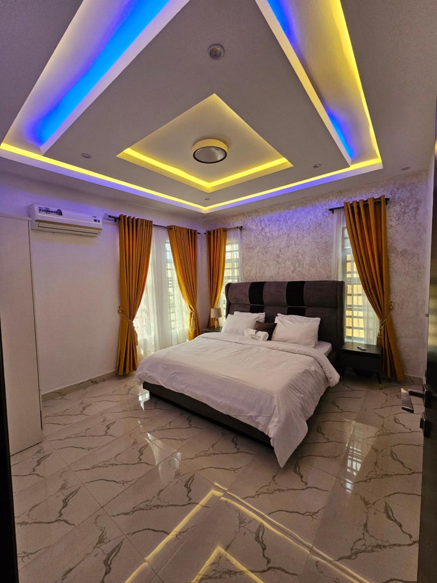 Sapphire Residences By Crystal Magodo Ikeja Esterno foto