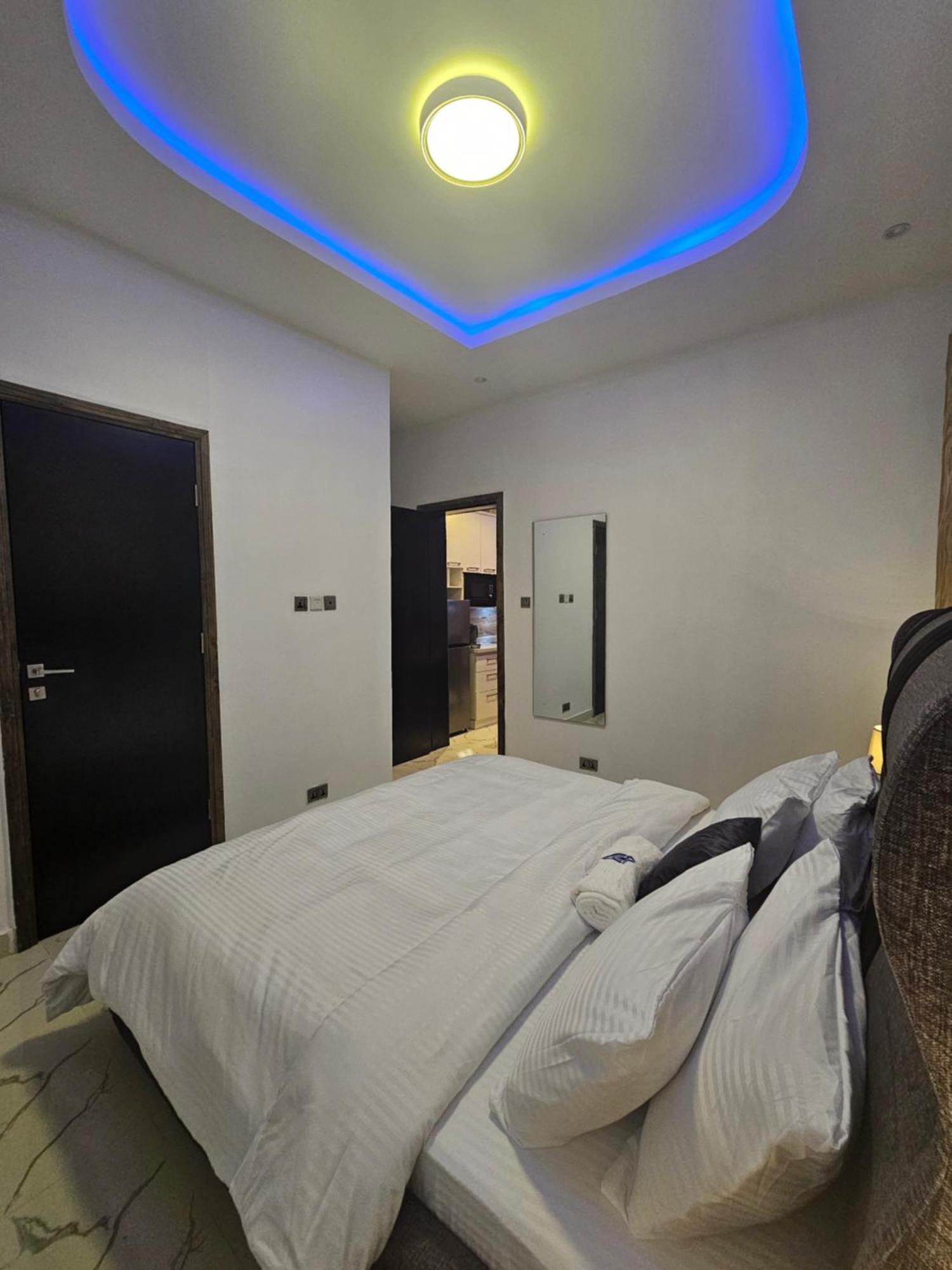 Sapphire Residences By Crystal Magodo Ikeja Esterno foto