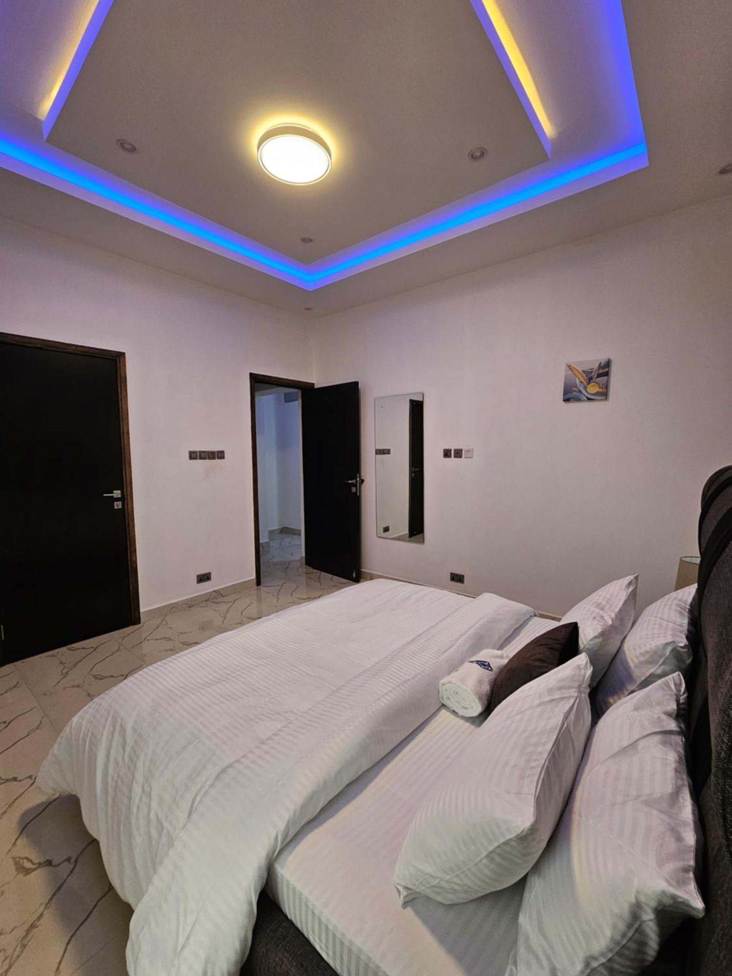 Sapphire Residences By Crystal Magodo Ikeja Esterno foto