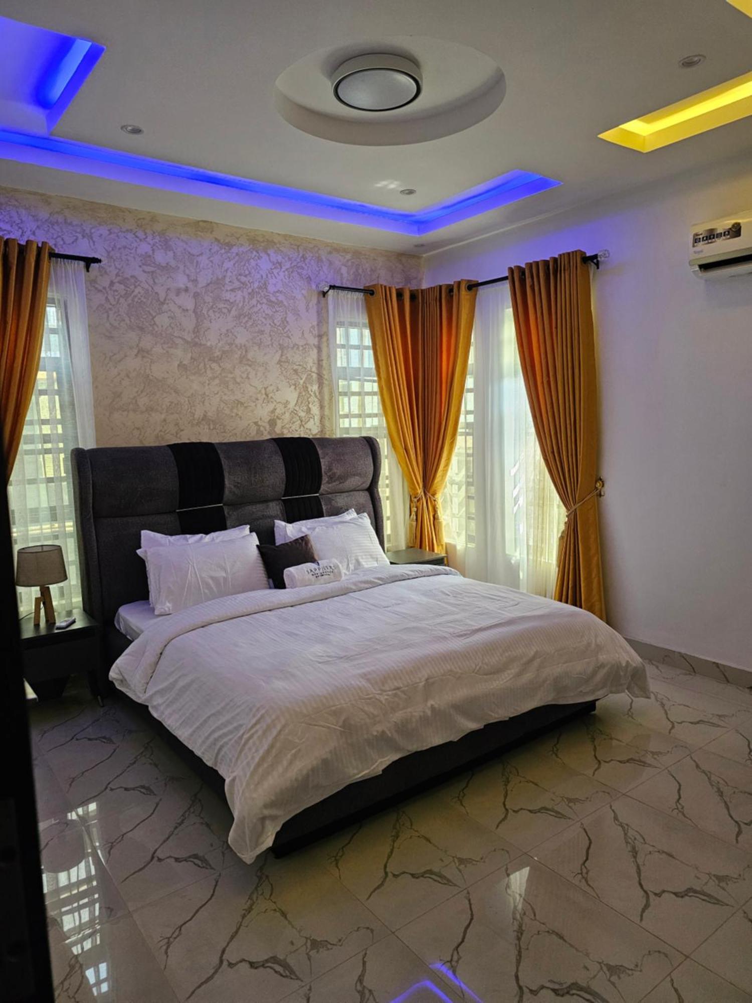 Sapphire Residences By Crystal Magodo Ikeja Esterno foto