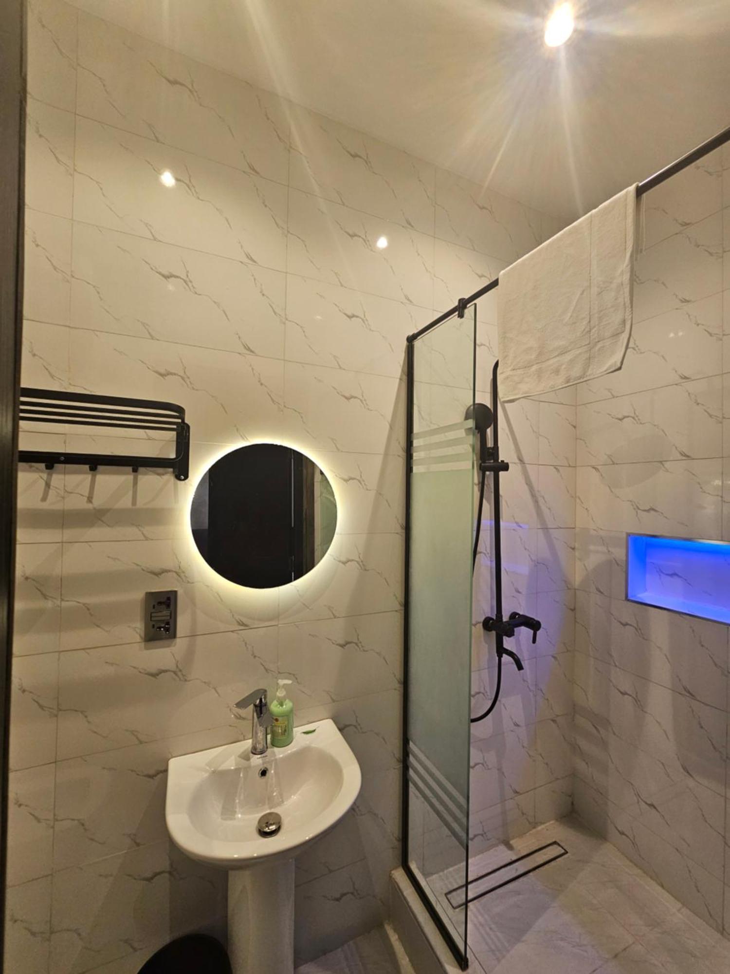 Sapphire Residences By Crystal Magodo Ikeja Esterno foto