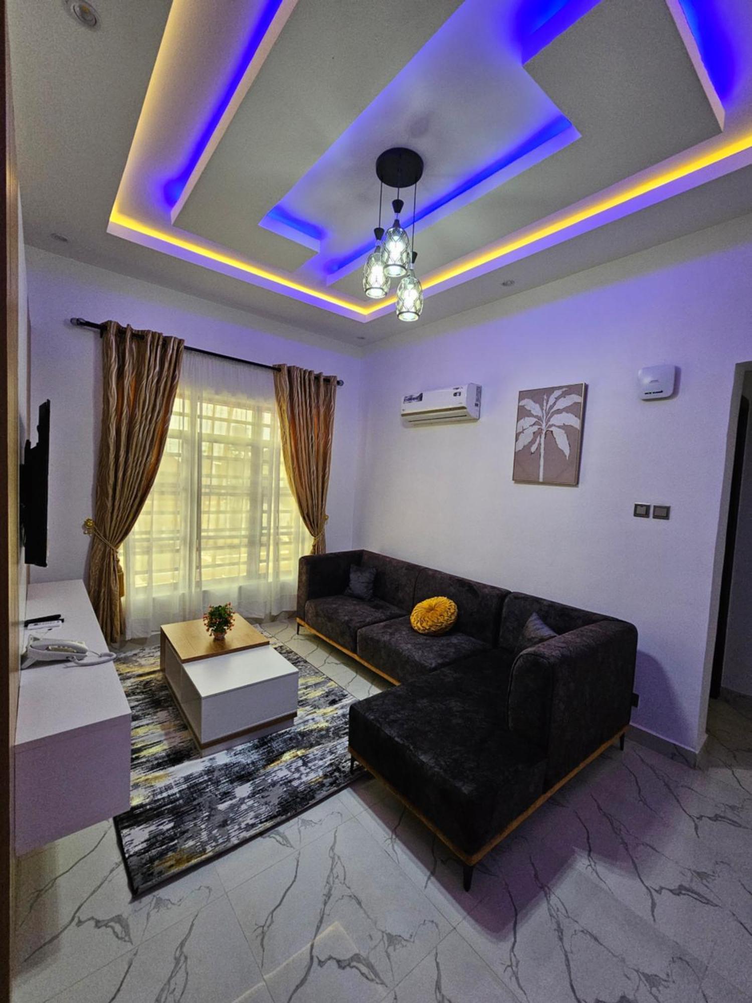 Sapphire Residences By Crystal Magodo Ikeja Esterno foto